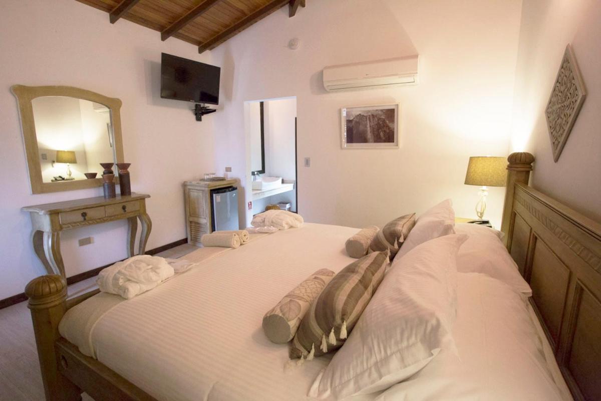 Ara Meru Lodge Canaima Eksteriør bilde